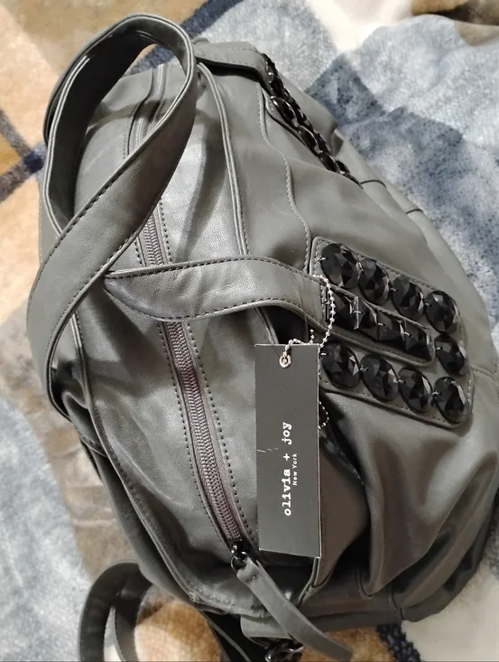NWT💕OLIVIA & JOY New York! Gray Studded Large Tote Bag with Removable Strap - Picture 9 of 12